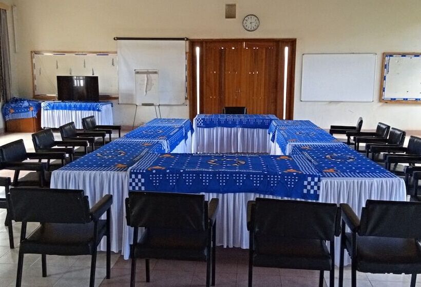 پانسیون Thika Guest House & Conference Centre