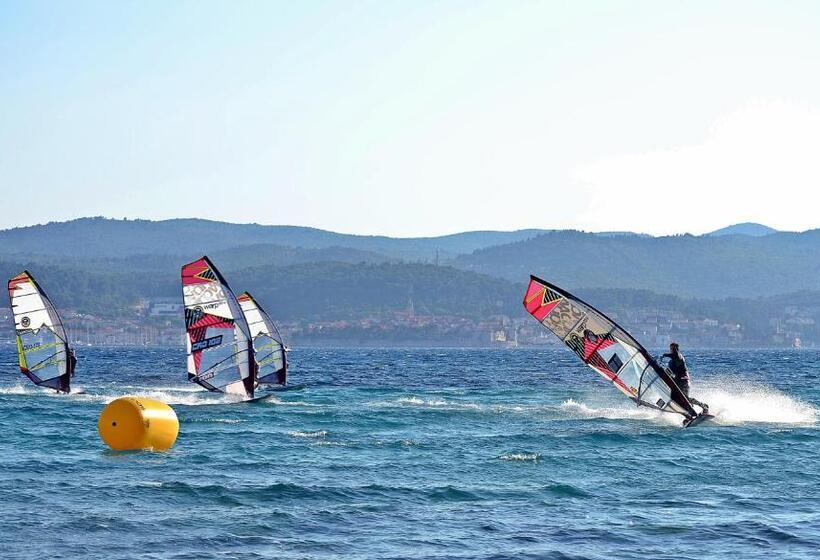 אתר נופש Aminess Bellevue