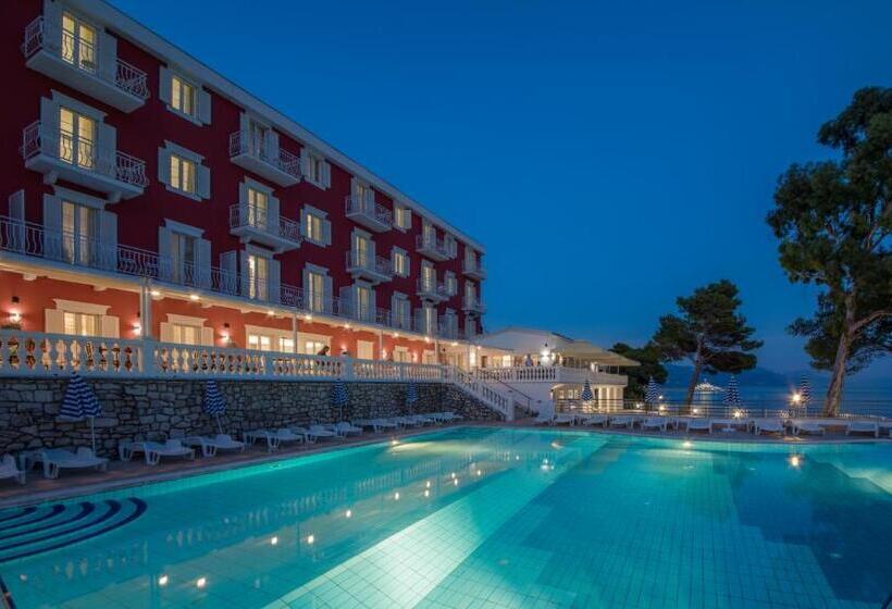 אתר נופש Aminess Bellevue