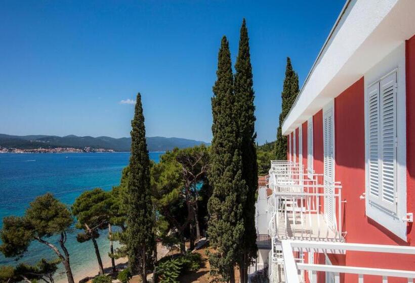 אתר נופש Aminess Bellevue