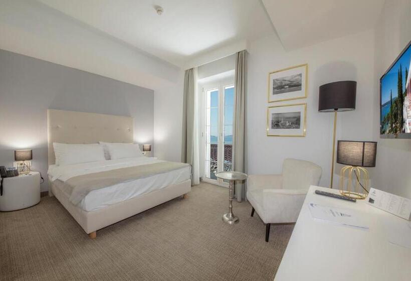 אתר נופש Aminess Bellevue