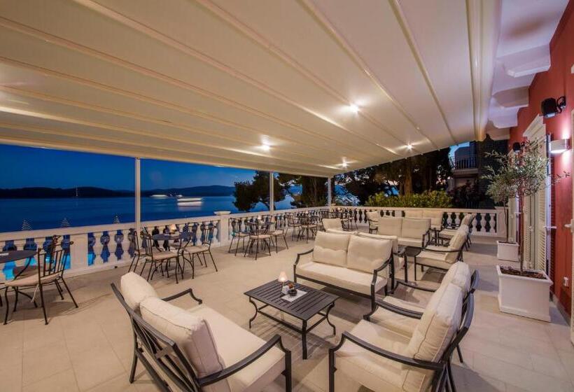 אתר נופש Aminess Bellevue