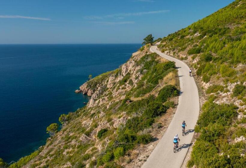 אתר נופש Aminess Bellevue