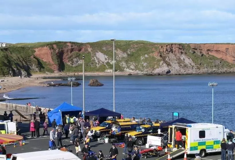 The Home Arms Cottage