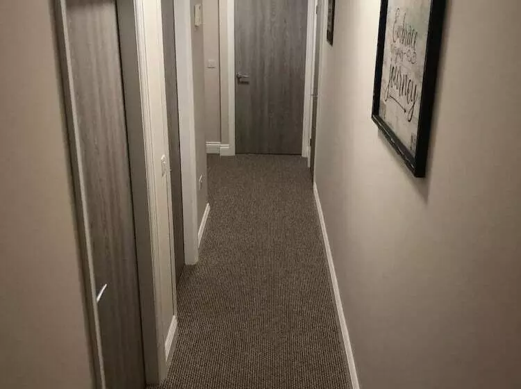 The Home Arms Cottage