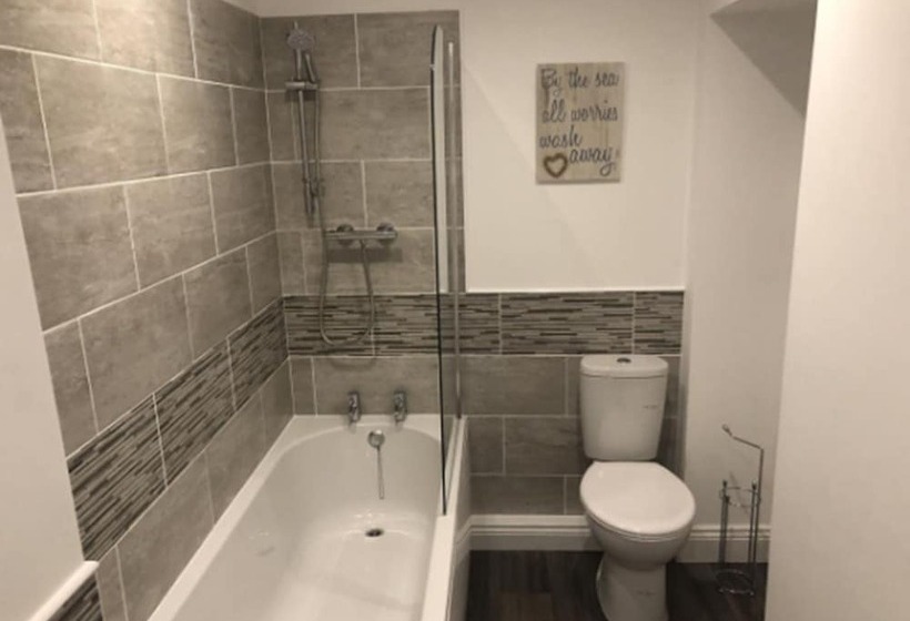 The Home Arms Cottage