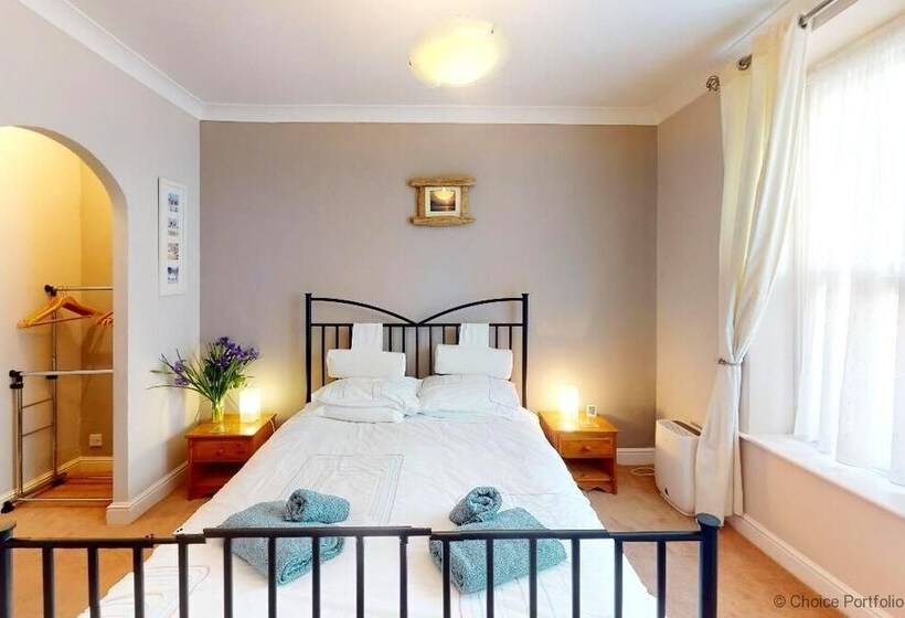 Woolacombe Hibiscus 2 Bedrooms