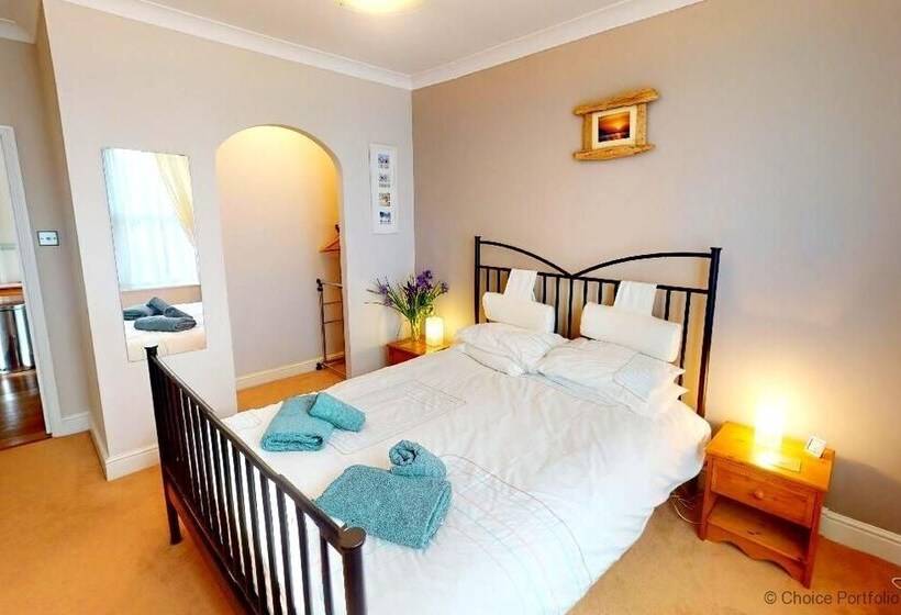 Woolacombe Hibiscus 2 Bedrooms