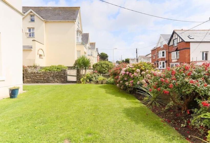 Woolacombe Hibiscus 2 Bedrooms