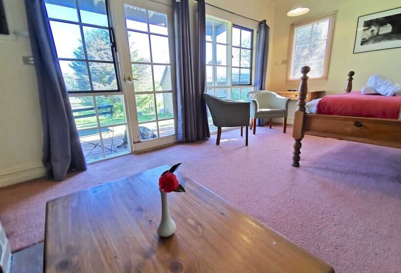 Acheron Valley Country Estate