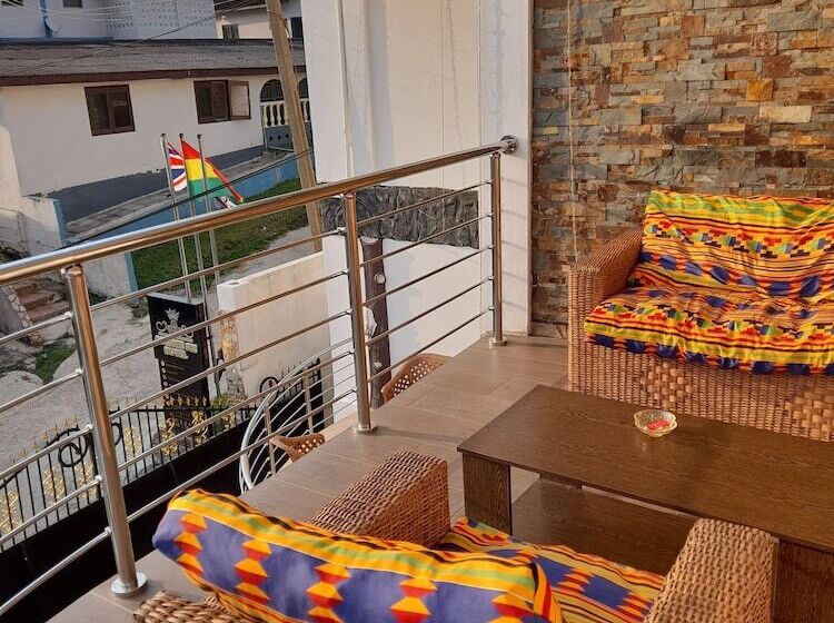 ホテル Adeshie Fie