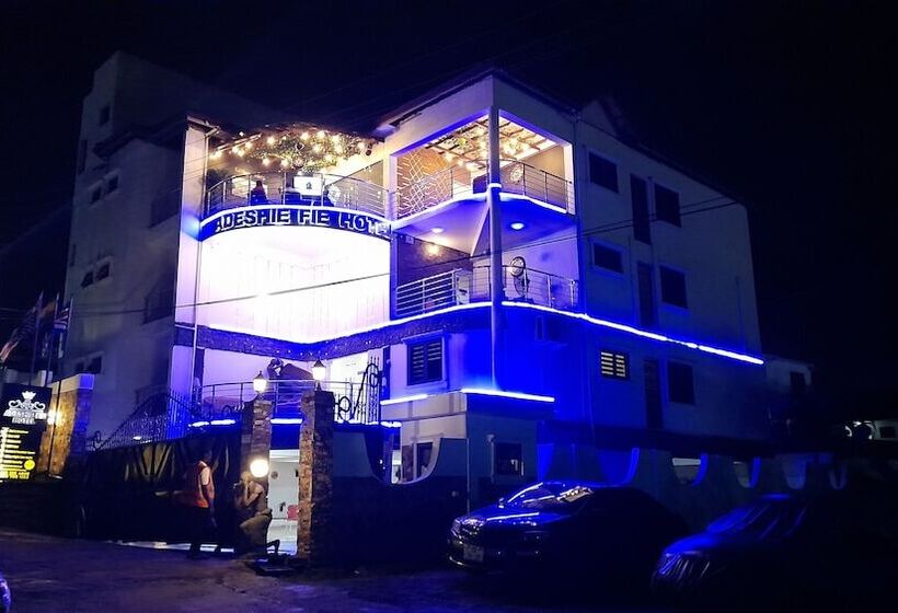 ホテル Adeshie Fie