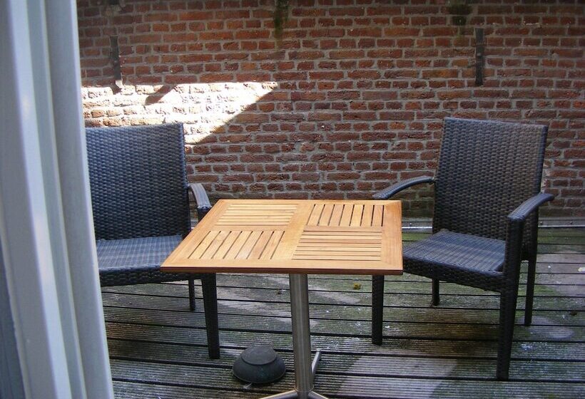 هتل Amosa Liège City Centre Apart Gerardrie 17