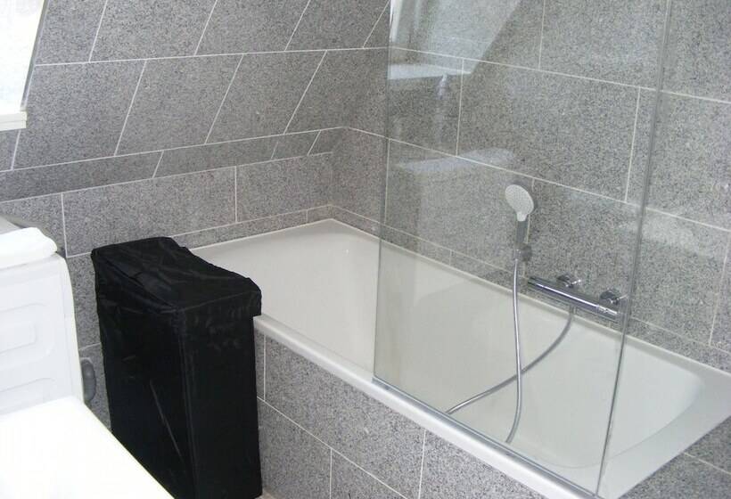 هتل Amosa Liège City Centre Apart Gerardrie 17