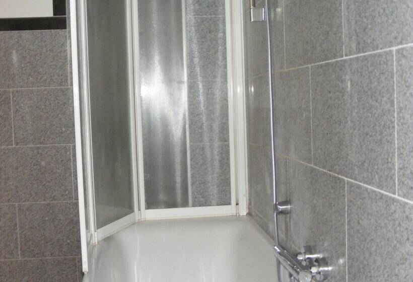 هتل Amosa Liège City Centre Apart Gerardrie 17