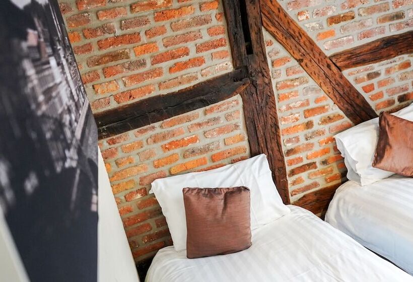 هتل Amosa Liège City Centre Apart Gerardrie 17