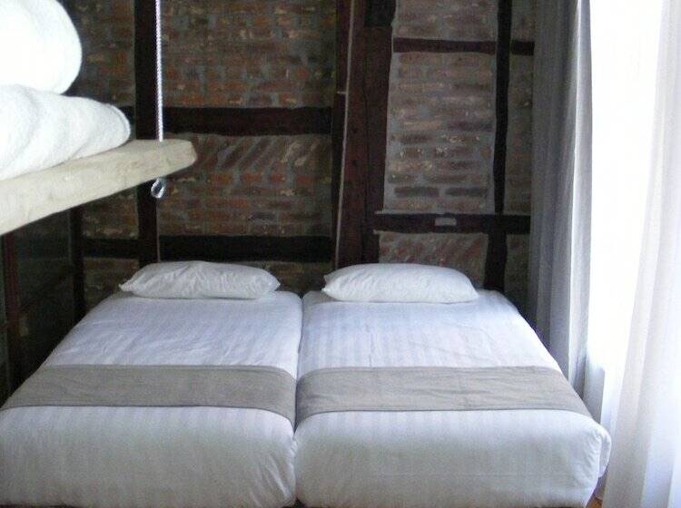 هتل Amosa Liège City Centre Apart Gerardrie 17