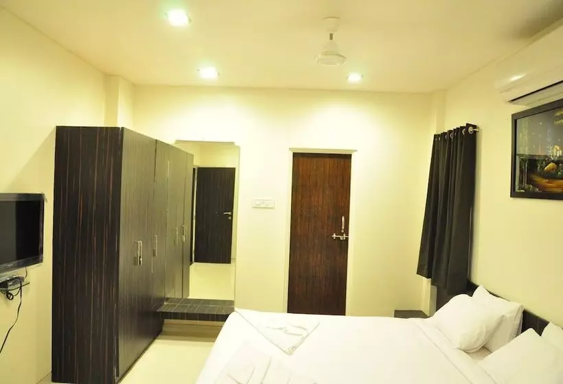 هتل Avon Internatinal