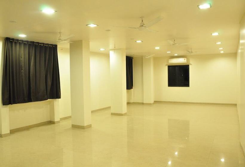 ホテル Avon Internatinal