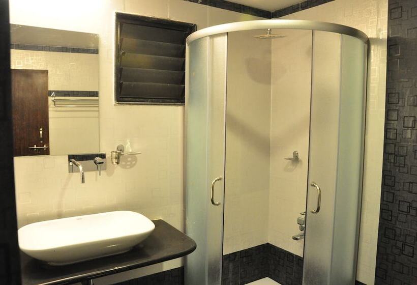 ホテル Avon Internatinal