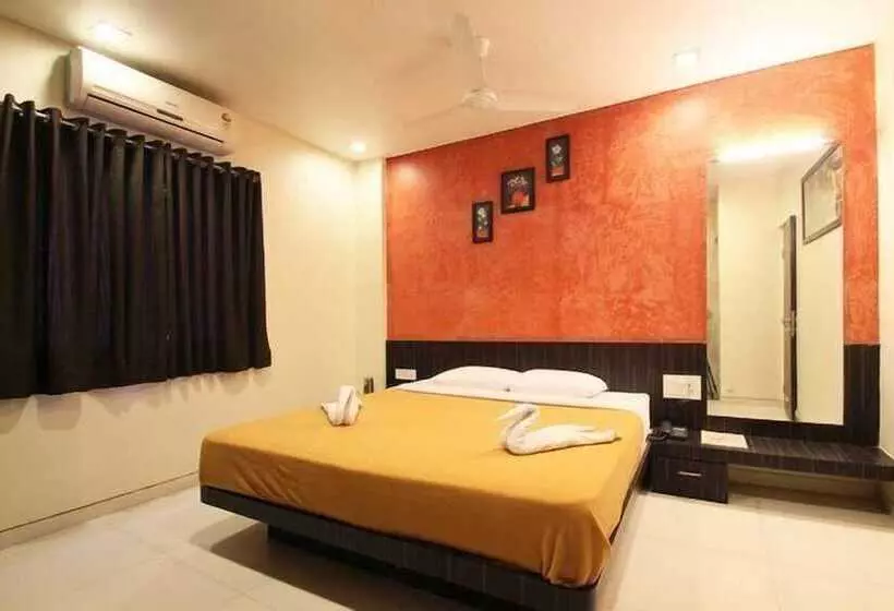 هتل Avon Internatinal