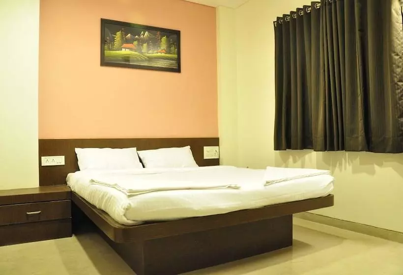 هتل Avon Internatinal