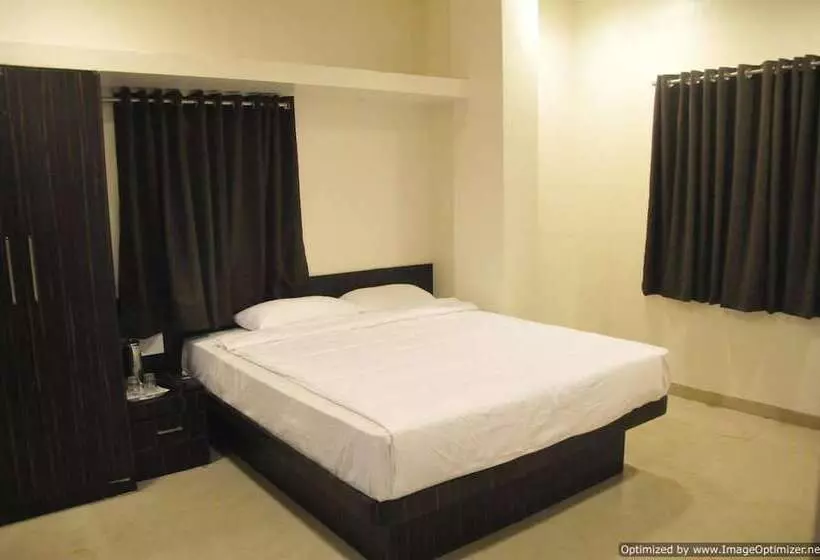 هتل Avon Internatinal