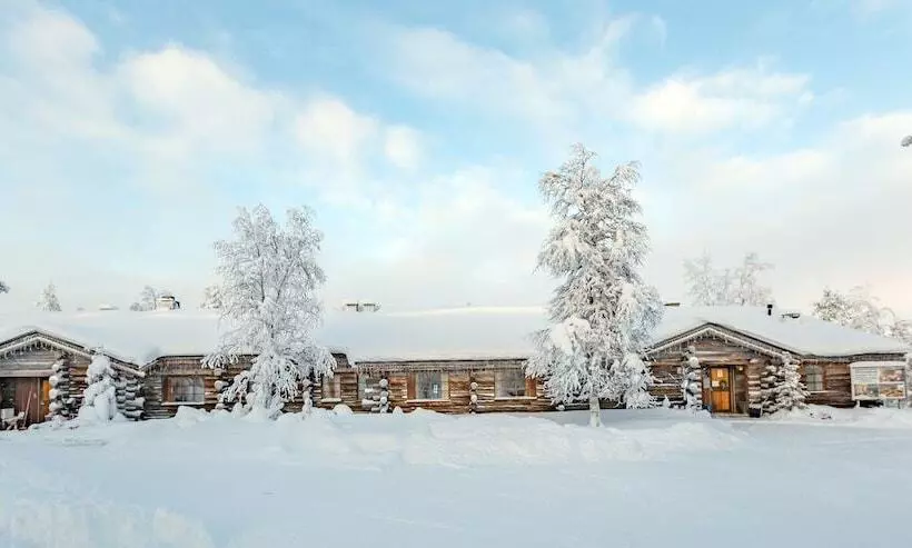 Hotelli Kuukkeli Log Houses Teerenpesä