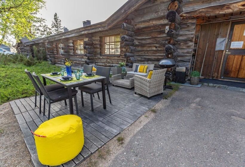 هتل Kuukkeli Log Houses Teerenpesä