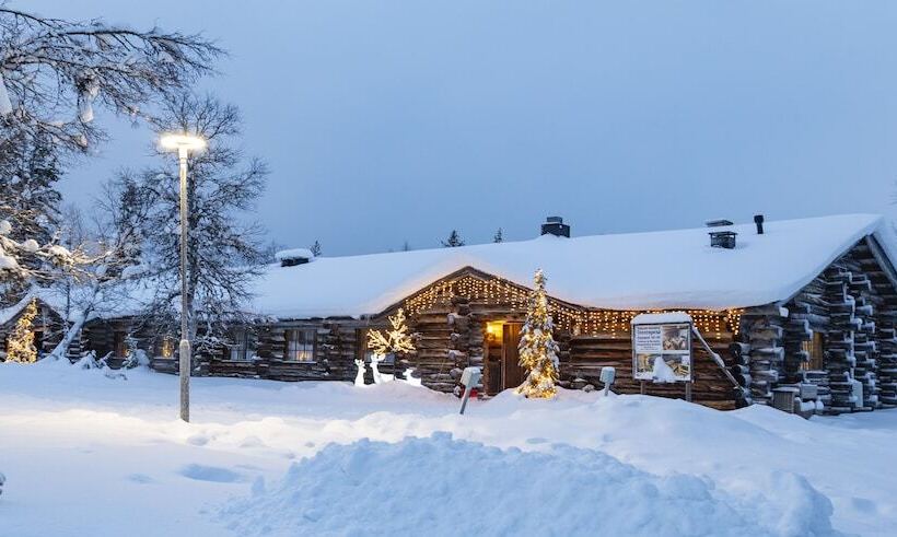 هتل Kuukkeli Log Houses Teerenpesä