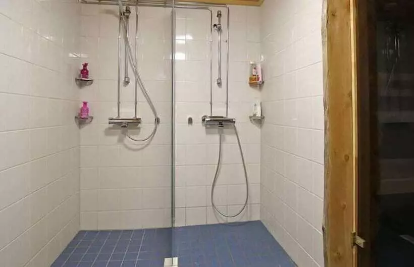 Hotelli Kuukkeli Log Houses Teerenpesä