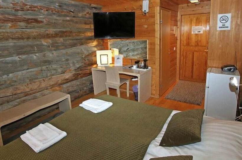 هتل Kuukkeli Log Houses Teerenpesä