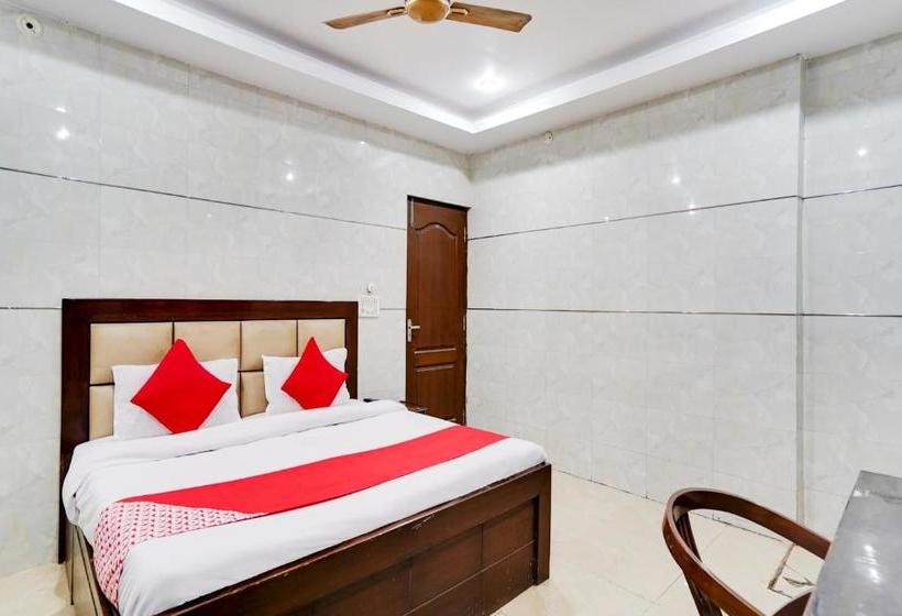 فندق Oyo 75255  Goldy