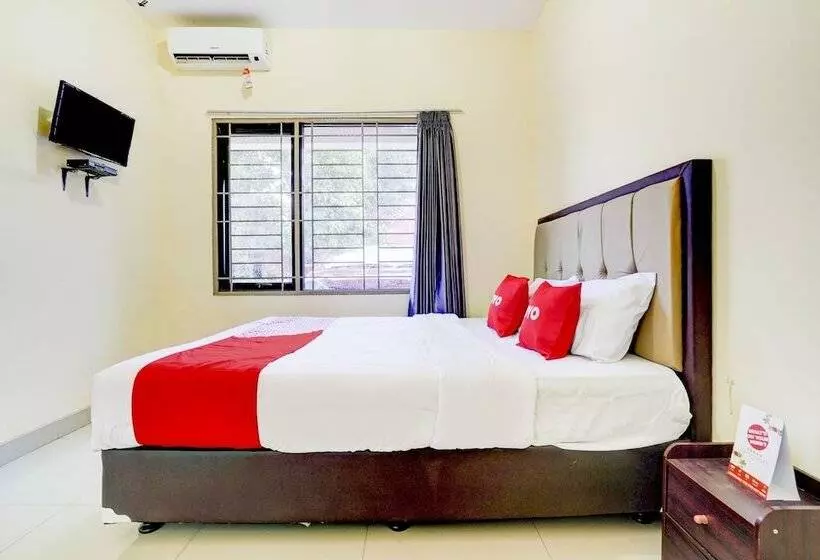 Hotel Oyo 90052 Star House