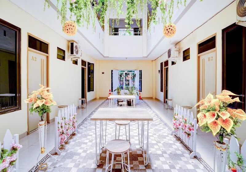 Otel Oyo 90052 Star House