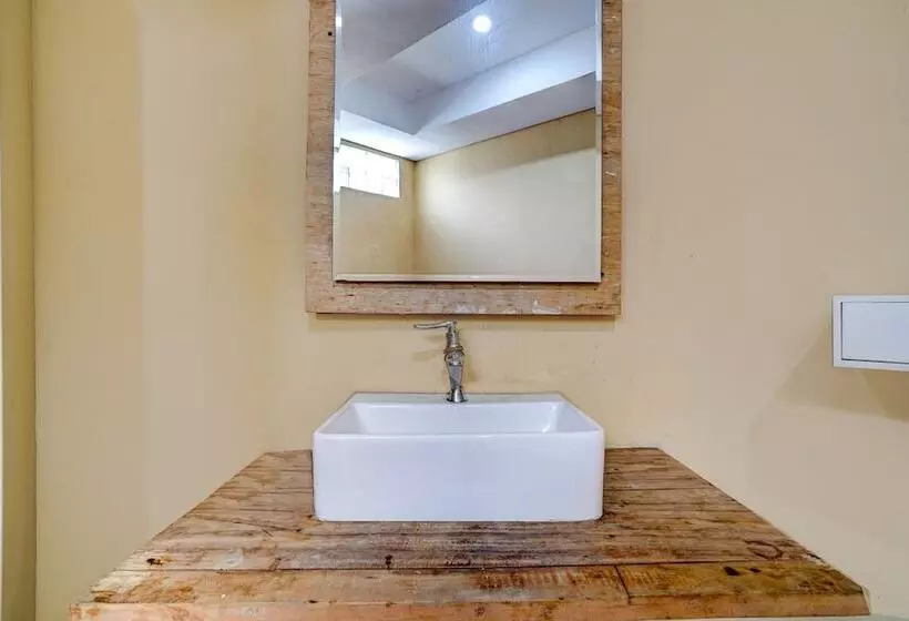 Hotelli Oyo 90081 Pondok Sabaraya 2 Syariah