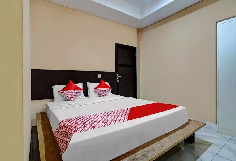Hotelli Oyo 90081 Pondok Sabaraya 2 Syariah