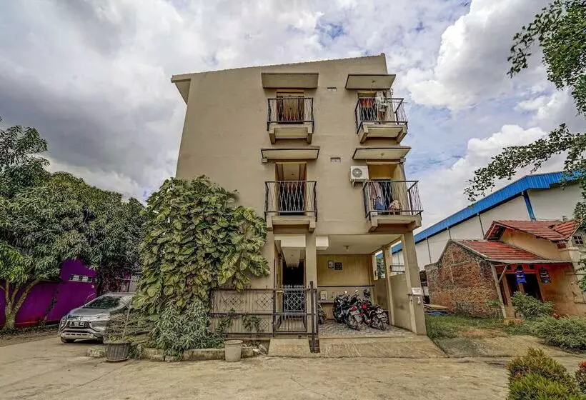 Hotelli Oyo 90081 Pondok Sabaraya 2 Syariah