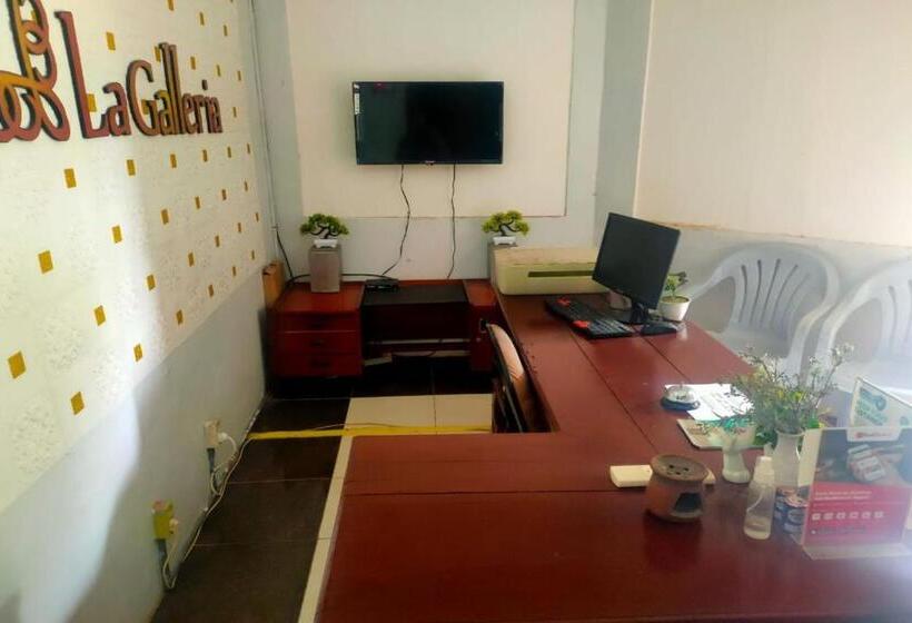 فندق Reddoorz Plus Near Alun Alun Sumenep