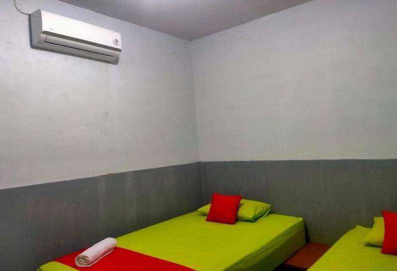 فندق Reddoorz Plus Near Alun Alun Sumenep