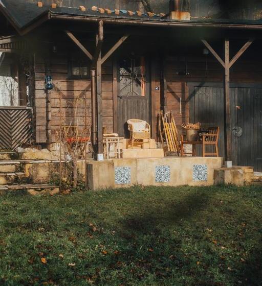 بنسيون Ecolodge Le Grand Nichet