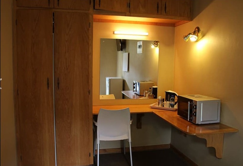 Пансион Nmb Guest House