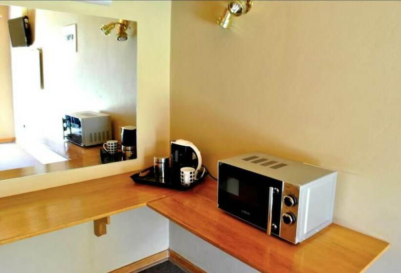 Пансион Nmb Guest House