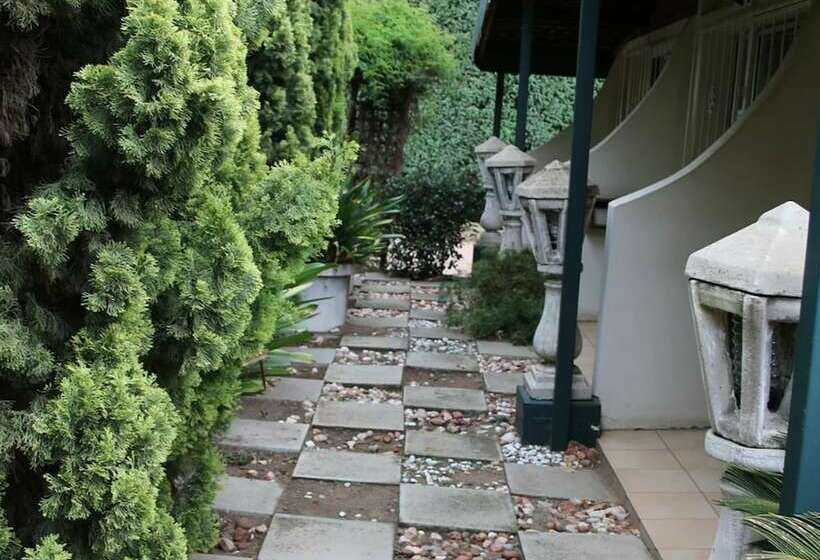 Пансион Nmb Guest House