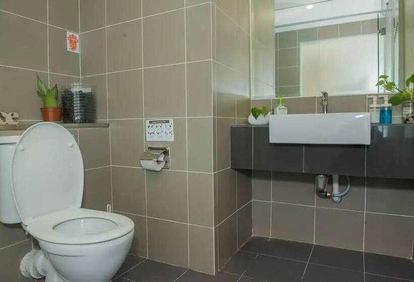 Пансион Yo.om @ Aeropod Ecohom Stay 17