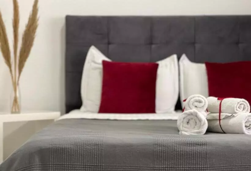 Central Studio Apartments