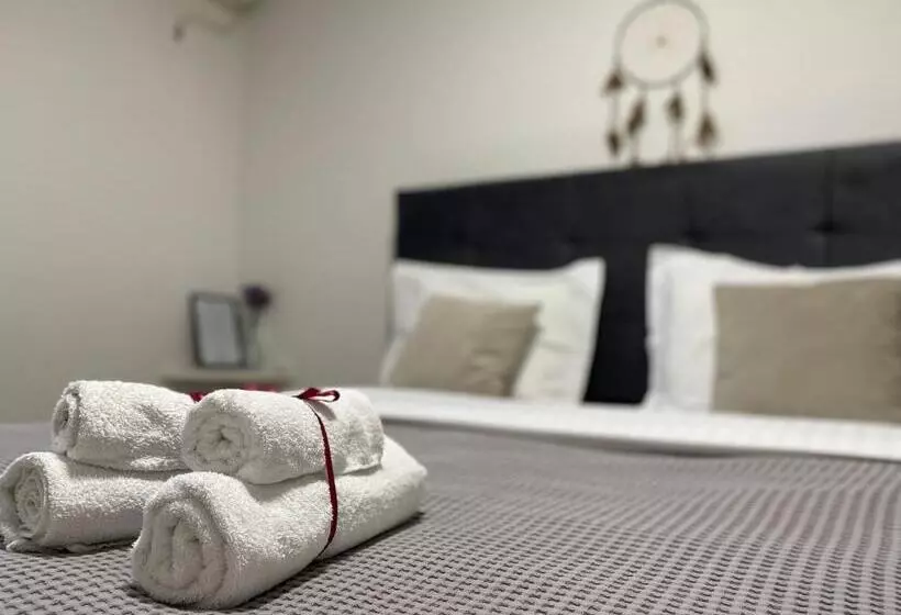 Central Studio Apartments