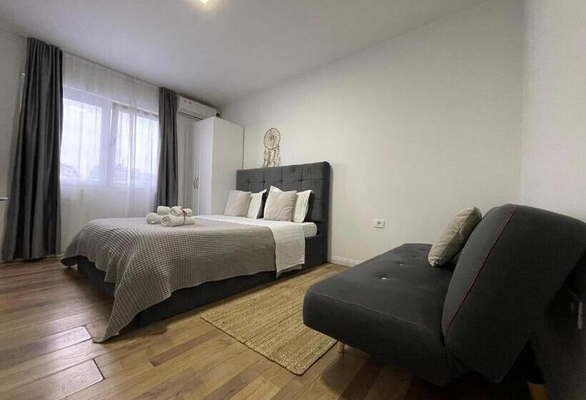 Central Studio Apartments