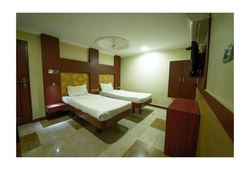 ホテル Everestparkresidency