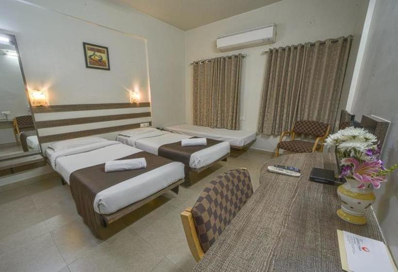 בית מלון כפרי Orient Crown, Kolhapur